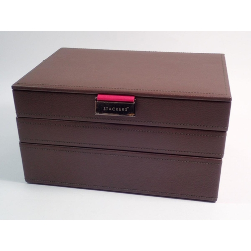 552 - A Stackers three tier jewellery box, 25cm wide