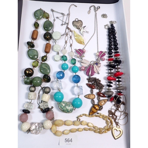 564 - Various costume jewellery