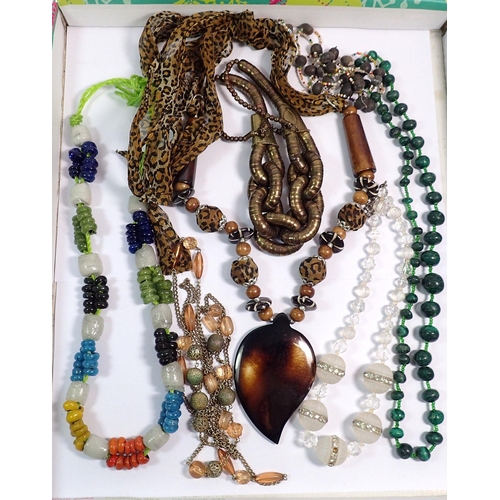 565 - A group of ethnic jewellery and bead necklaces