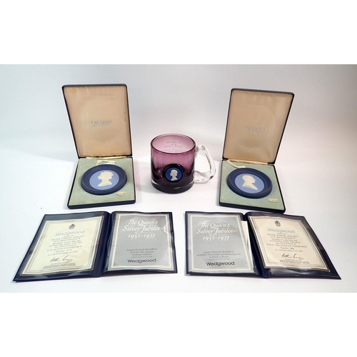 67 - A pair of Wedgwood Jasperware wall plaques for the Queens Silver Jubilee 1977, cased with certificat... 