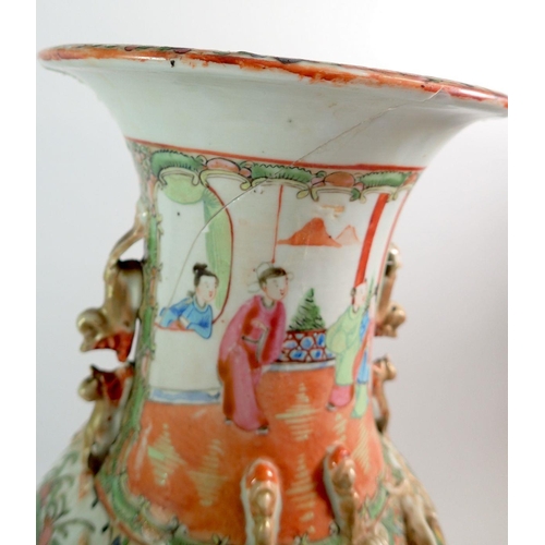 86 - A large Canton vase with lizards and lions applied to shoulder - a/f, 45cm tall