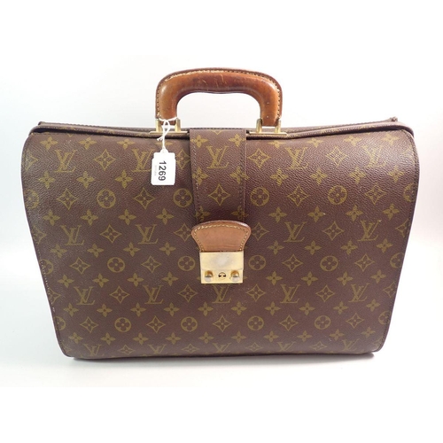 1269 - A Louis Vuitton briefcase