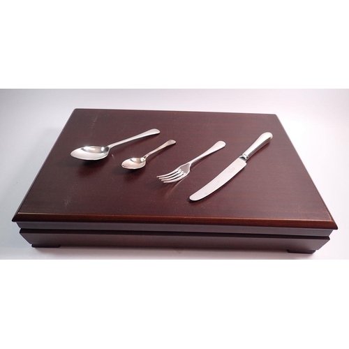 190 - A EPNS cutlery set, boxed