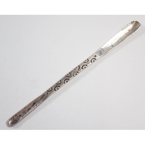 276 - A studio crafted silver miniature marrow scoop punched circular decoration, 14cm long, Sheffield 196... 