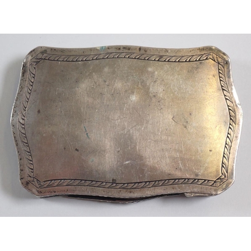 292 - A continental silver snuff box with gold edging, 80g, 8 x 5.5cm