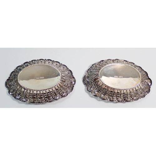 296 - A pair of oval silver pierced trinket dishes, 12cm wide, Sheffield 1901, James Dixon & Sons, 59g