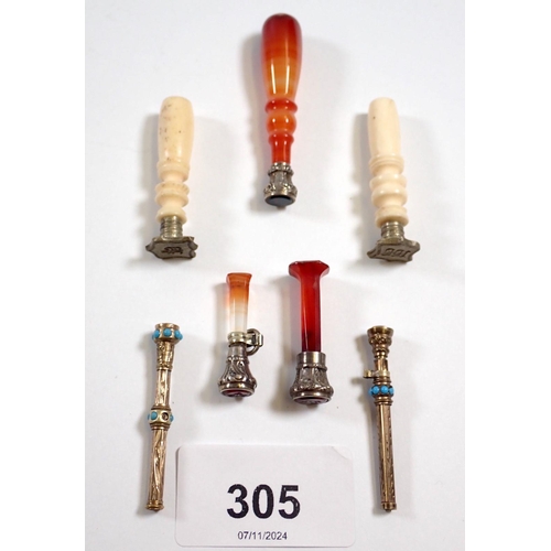 305 - Three yellow metal and agate small seals, longest 5cm, two bone ones and a yellow metal turquoise to... 