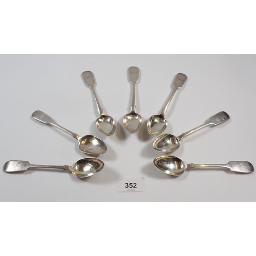 352 - A set of six fiddle pattern teaspoons, Exeter 1859 by Edward Osmunt, and one other by R.B. 148g