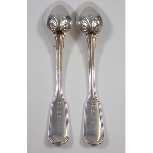 355 - Two silver fiddle thread and shell egg spoons, London 1827 by Jonathan Haynes, 57g