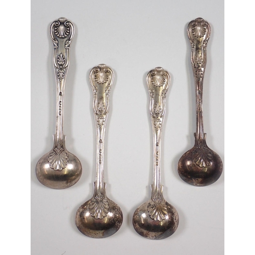 358 - A set of four Kings Pattern silver salt spoons with gilt bowls and engraved crests, London 1892 by F... 