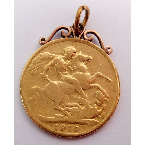 519 - An Edward VII gold sovereign with soldered gold pendant mount, 1910