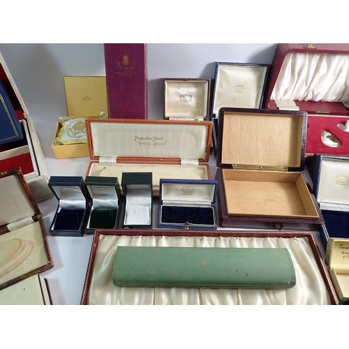 586 - A collection of over thirty various jewellery boxes, cases etc. including examples by Asprey, Hermes... 