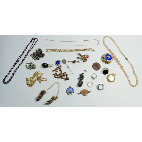 619 - A box of costume jewellery