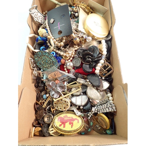 671 - A box of costume jewellery including necklaces, brooches etc.