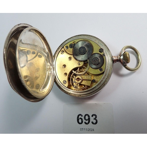 693 - A gents open faced keyless pocket watch, the jewelled movement stamped with Omega logo in white meta... 