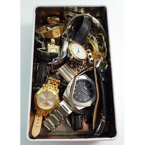 723 - A group of gentleman's and ladies wrist watches including Sekonda etc.