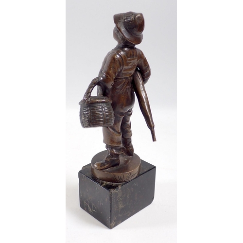 955 - R W Lange (1879-1944) - bronze boy with basket and umbrella on marble base, 15cm tall