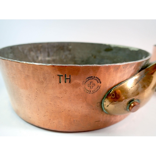 1129 - Two 19th century copper saucepans, 20cm diameter