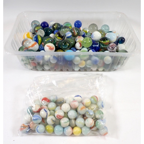 1220 - A box of old marbles