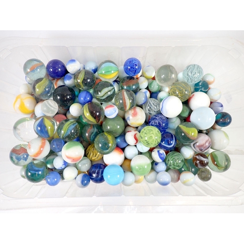 1220 - A box of old marbles