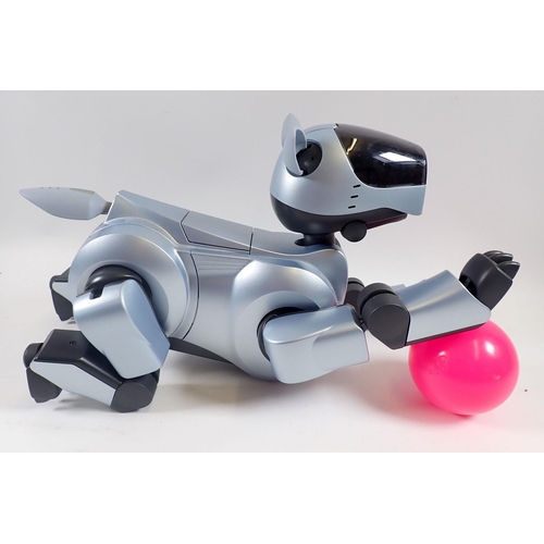 1232 - A Sony Aibo ERS-Z10A entertainment robot dog, boxed - reputed working