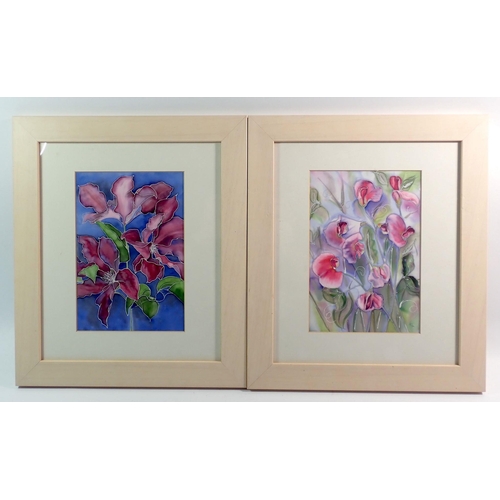 1392 - Two silk prints of flowers 21 x 15cm