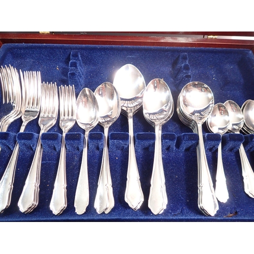 249 - A silver plated Viners cutlery set, boxed and another boxed cutlery set