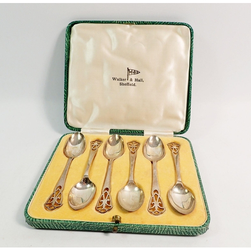 312 - A set of six silver Walker & Hall coffee spoons, boxed, Sheffield 1939, 58g