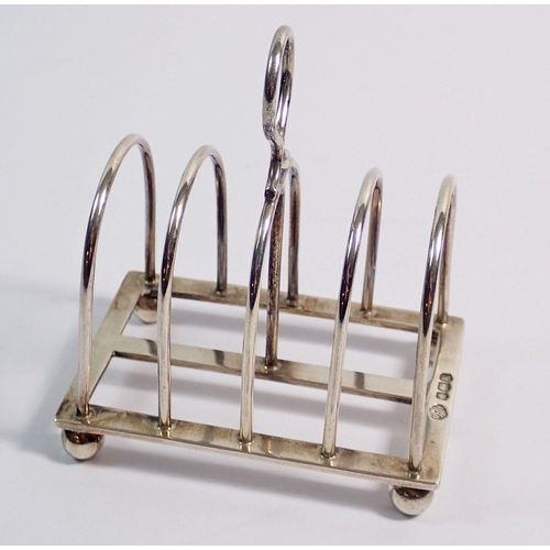 319 - A silver toast rack, Sheffield 1927, William Hutton & Sons, 94.6g