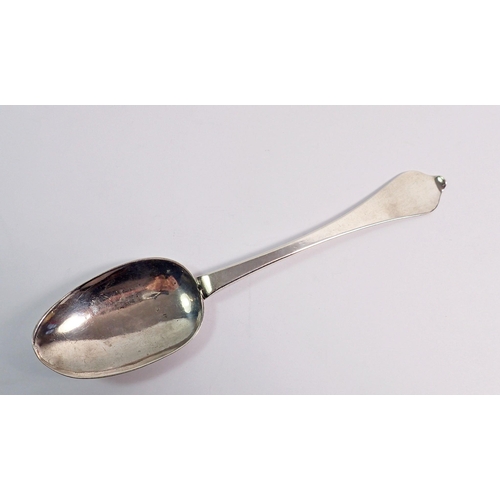 331 - An early 18th century rat tailed silver spoon, London, 20.5cm long