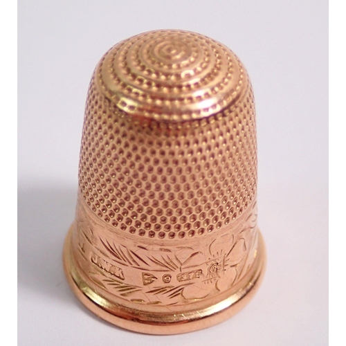 440 - A 9 carat gold thimble, 4.4g