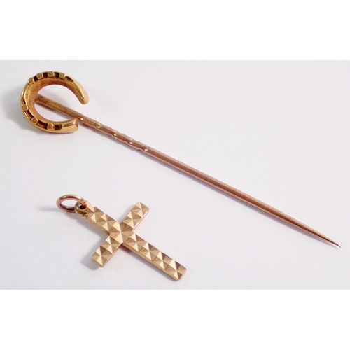 472 - An 18 carat gold horseshoe stick pin 2.3g - boxed and a 9 carat gold crucifix 0.6g