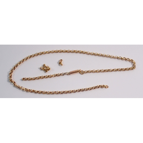 475 - A fragment of 9 carat gold chain, 3g