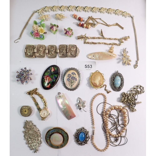 553 - A box of costume jewellery