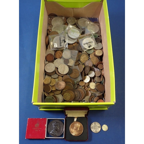 638 - A box of British pre-decimal coins including Victoria - Elizabeth II, 1923 George V florin etc.