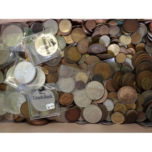 638 - A box of British pre-decimal coins including Victoria - Elizabeth II, 1923 George V florin etc.