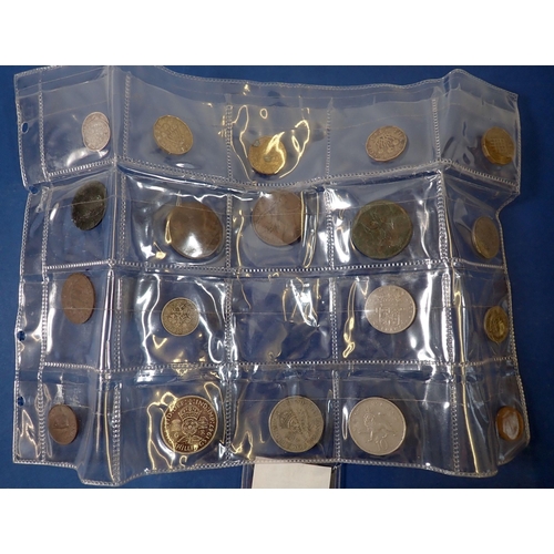 639 - A small group of British and world coins including USA Kennedy dollar 1969 .400 silver, commemorativ... 