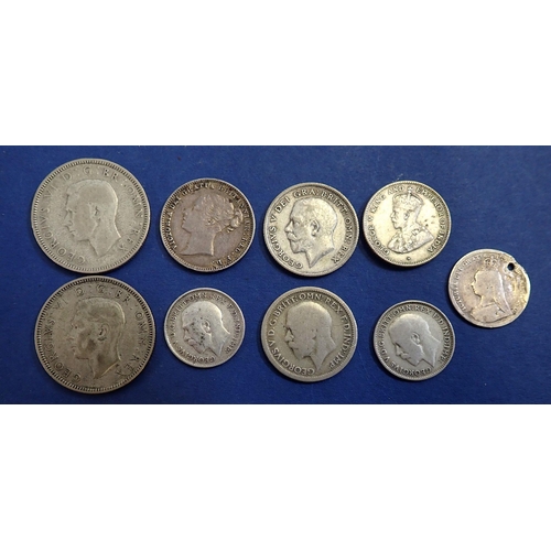 640 - A group of pre-decimal British and world coins including Victoria silver sixpence 1879, George V sil... 