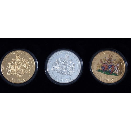 661 - A Jubilee Mint Prince George £5 three coin collection, 1st Birthday 22nd July 2014, cased - Conditio... 