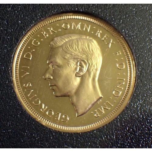 812 - A George VI 1937 gold sovereign, cased with COA