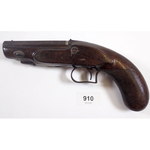 910 - An 18th century style flint lock pistol, the lock plate engraved H Smith, 23cm long