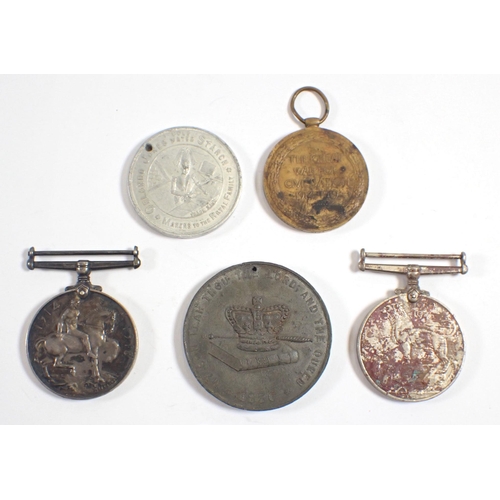 957 - A group of various medals including WWI medal to Pte P Voak, R W Kent R G-20196, Methodist medal etc... 