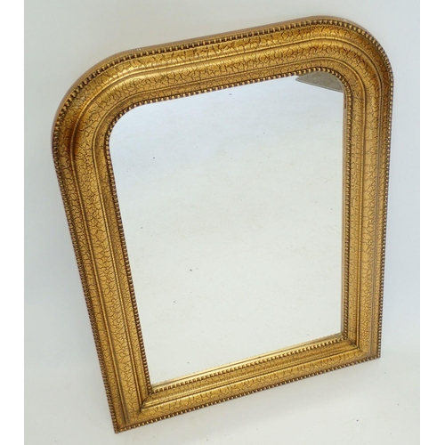 1151 - An arch top crackle gilt framed mirror, 80 x 58cm