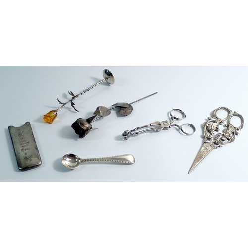 252 - Assorted silver including grape scissors - unmarked, sugar nips, salt spoon, case with Art Nouveau t... 