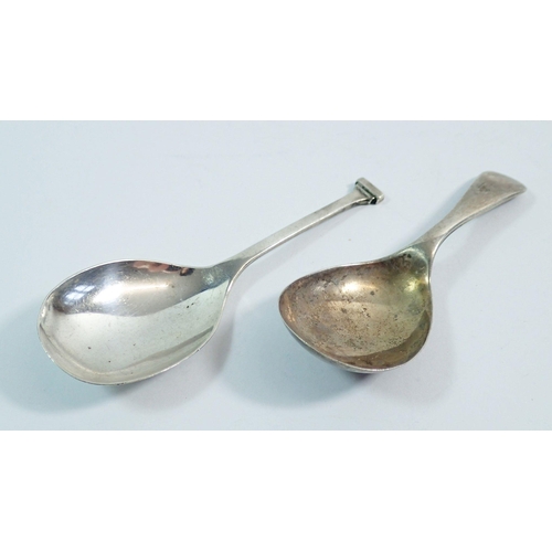 289 - Two silver caddy spoons, one with nail top handle, Birmingham 1933 by W H Haseler and another Old En... 