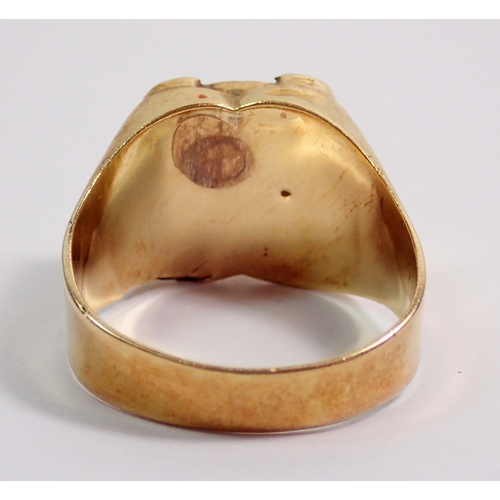 340 - An Egyptian 18 carat gold Nefertiti coin mounted ring, unmarked but tested as 18 carat, size W-X, 6.... 