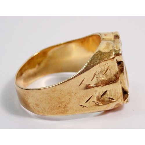 340 - An Egyptian 18 carat gold Nefertiti coin mounted ring, unmarked but tested as 18 carat, size W-X, 6.... 