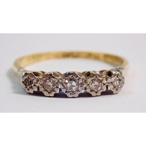 346 - An 18 carat gold and platinum ring with five  illusion set diamonds, size P, 2.5g