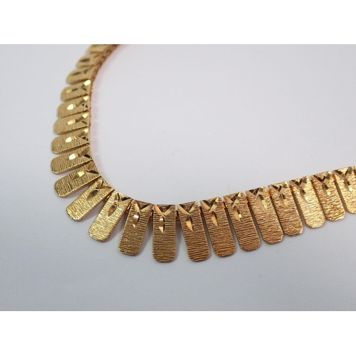 385 - A 9 carat gold fringe necklace, 20g