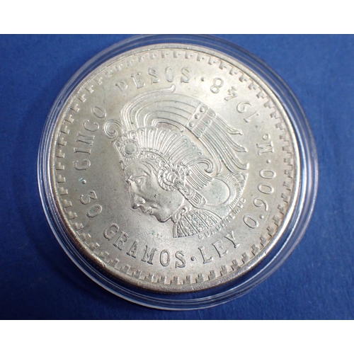 504 - A Queen Victoria 1887 enamelled and brooched half crown and a Mexican coin 900 silver 5 pesos 1948